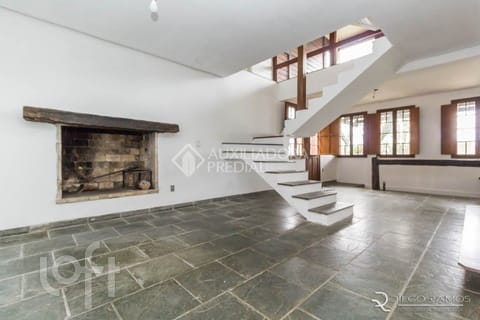 Image 37 - 253775